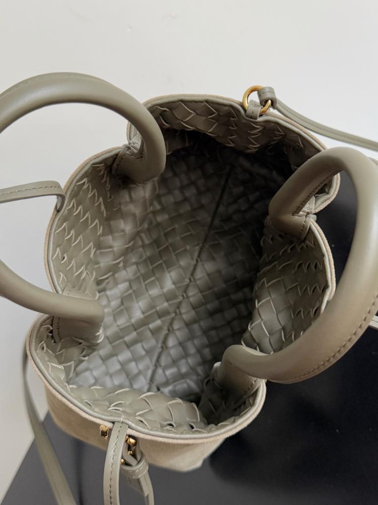 BV Pinacoteca Bag 24cm