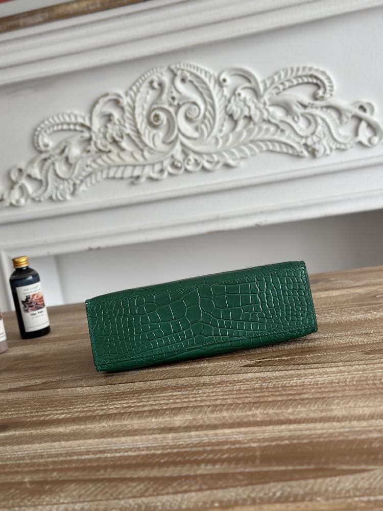 Hermes Kelly Mini Pochette 22cm