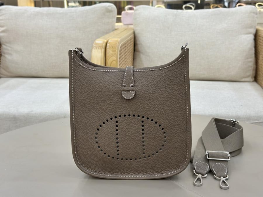 Hermes Evelyne III 29 TC Bag