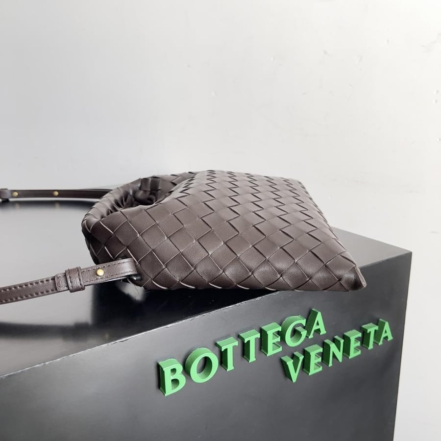 BV Mini Hop Bag 25.5cm