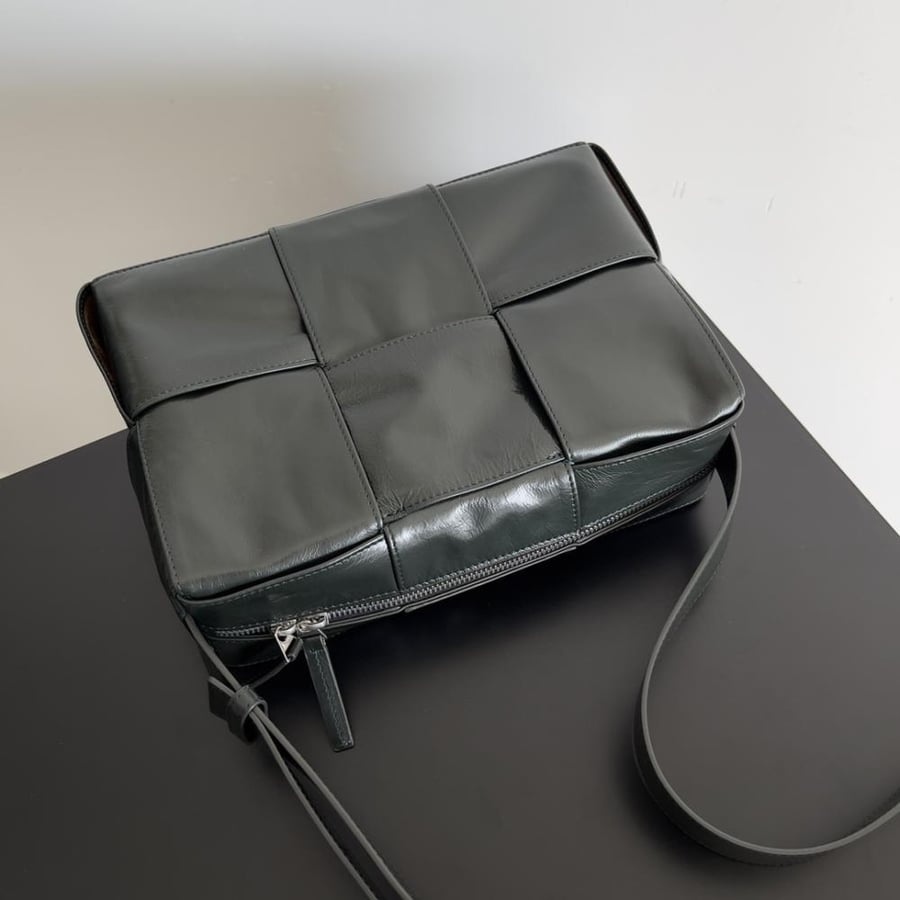 BV Small Arco Camera Bag 28cm