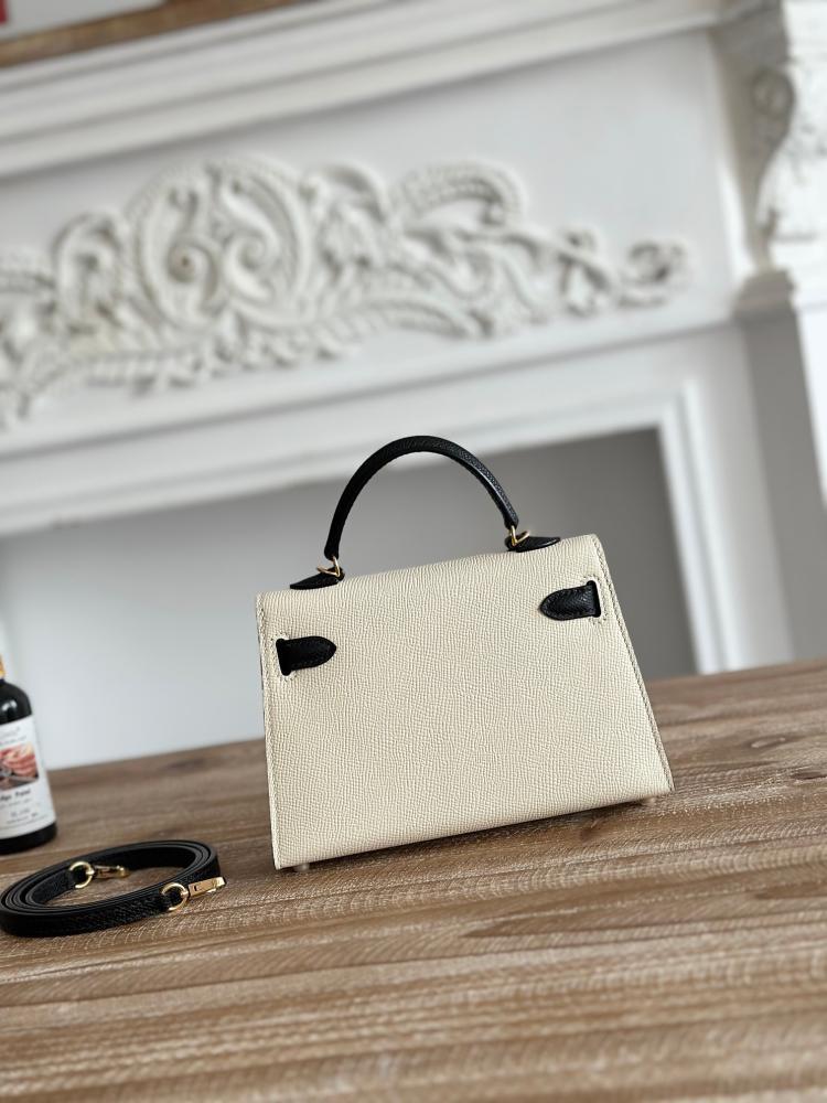 Hermes Mini Kelly II 19 Bag