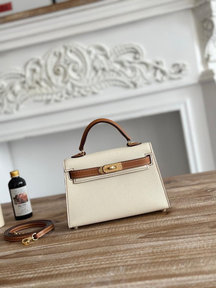 Hermes Mini Kelly II 19 Bag