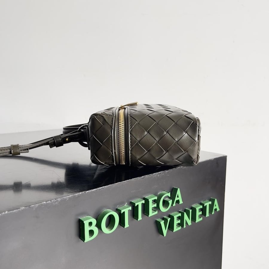 BV Vanity Case Bag 22cm