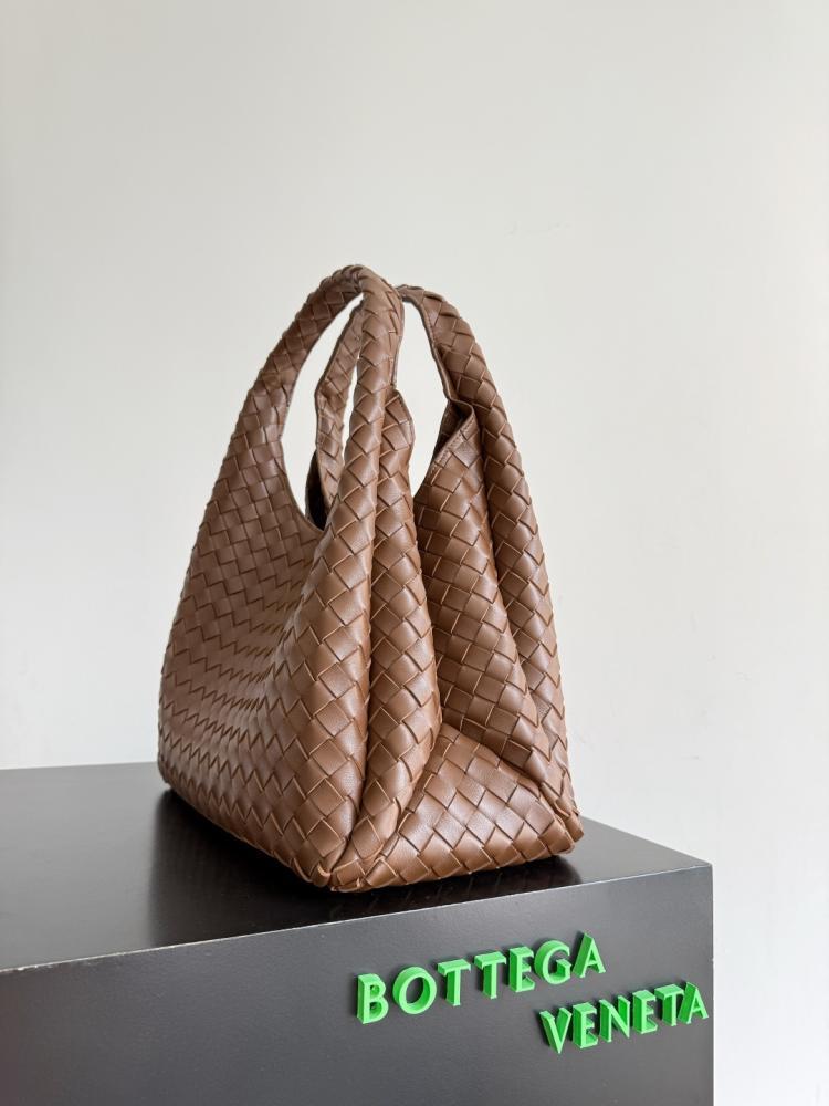 BV Campana Shoulder Bag 39cm