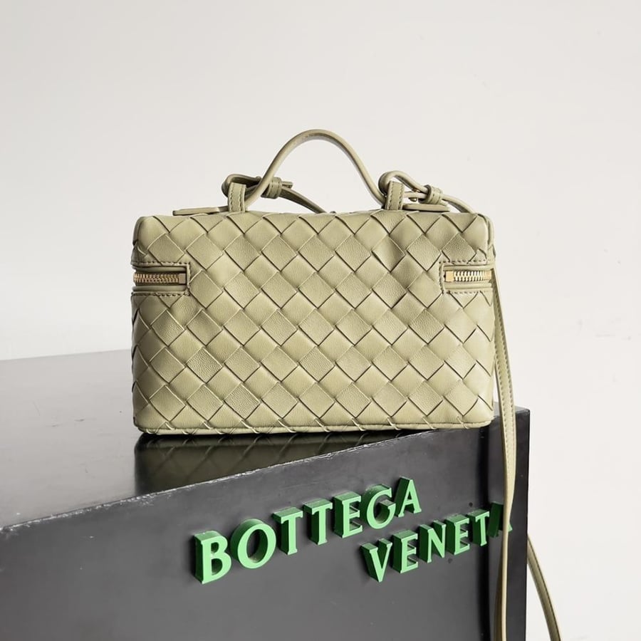 BV Vanity Case Bag 22cm