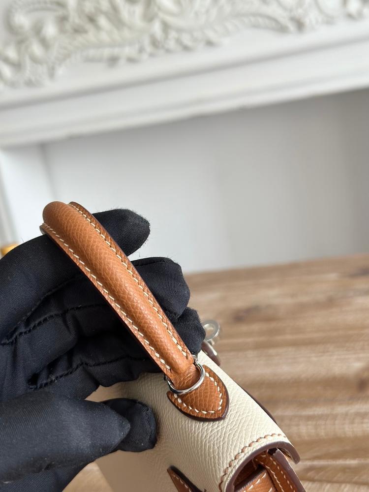 Hermes Mini Kelly II 19 Bag
