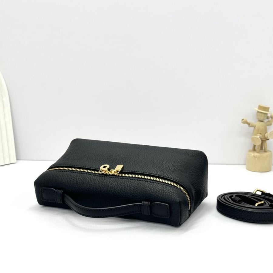 Loro Piana Extra Pocket L19 Vanity Case Collection