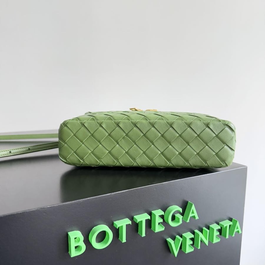 BV Vanity Case Bag 22cm