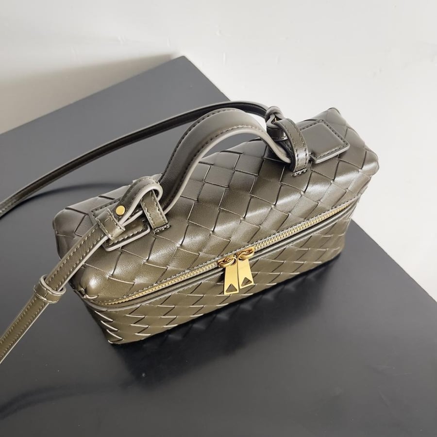 BV Vanity Case Bag 22cm
