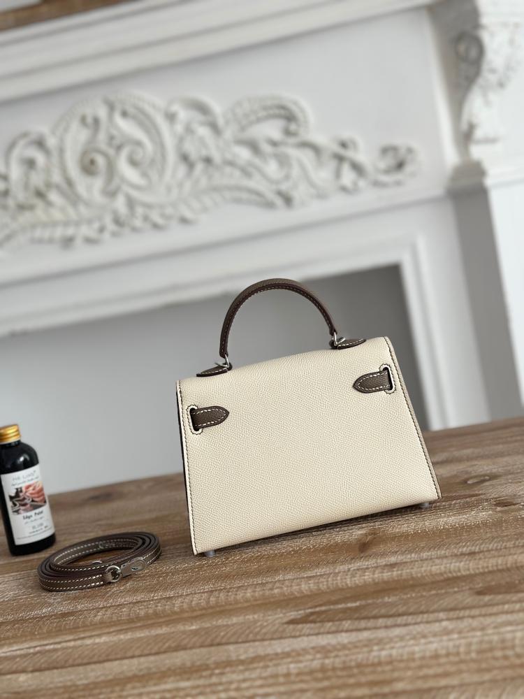 Hermes Mini Kelly II 19 Bag