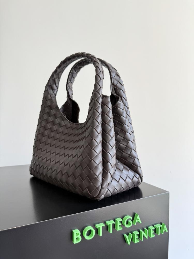 BV Campana Shoulder Bag 33cm