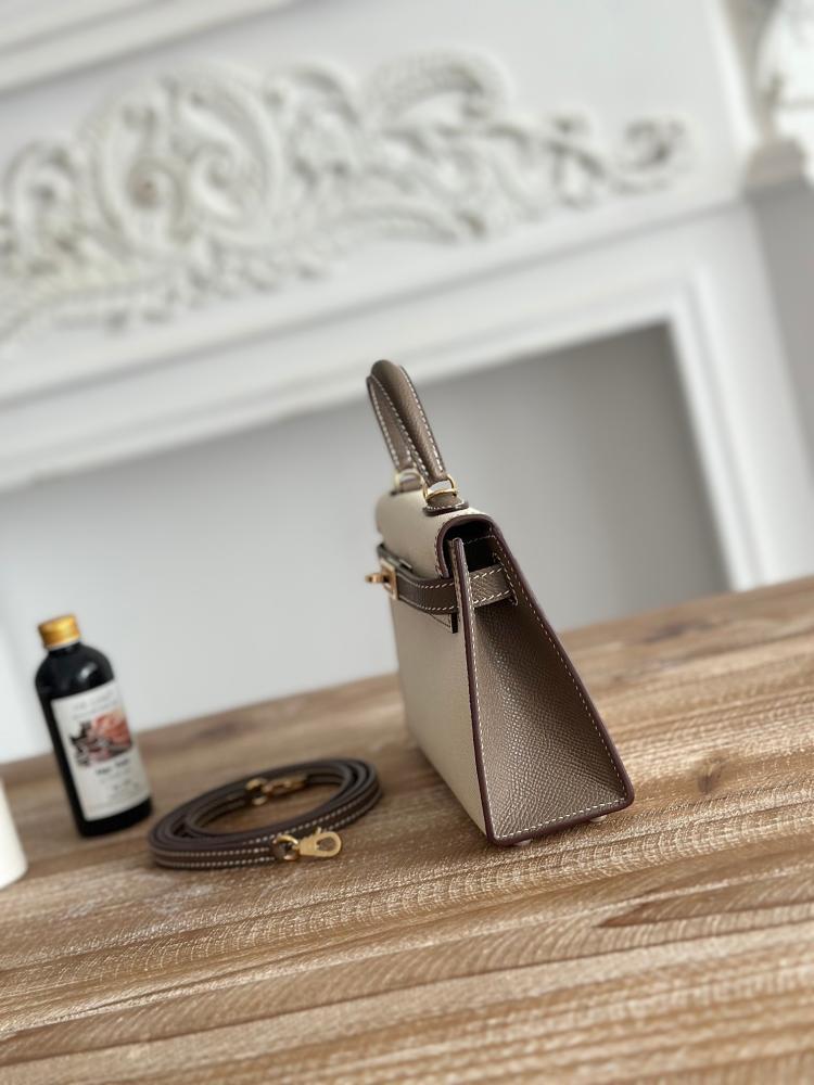 Hermes Mini Kelly II 19 Bag