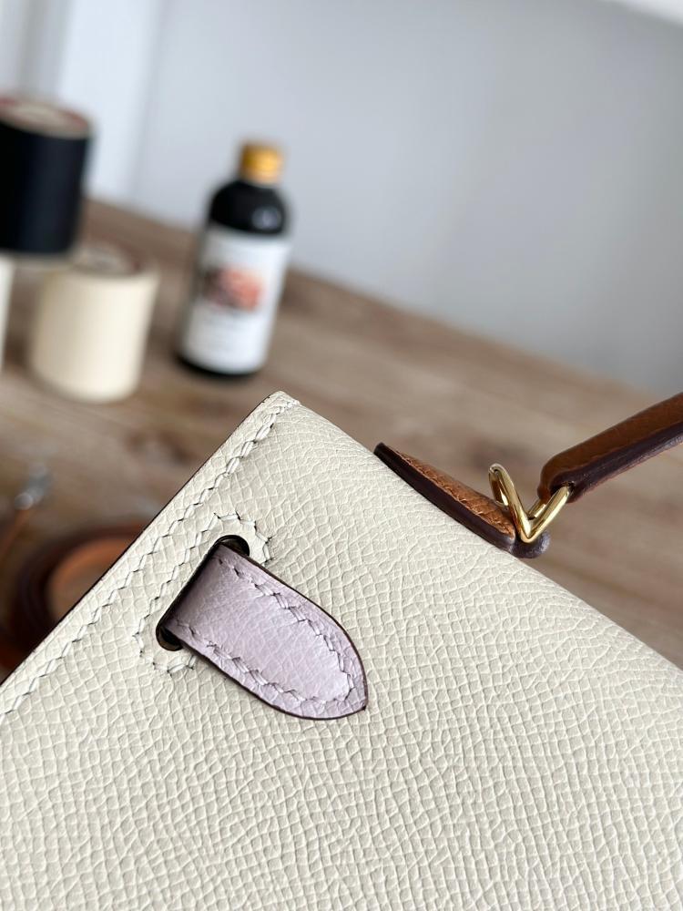Hermes Mini Kelly II 19 Bag