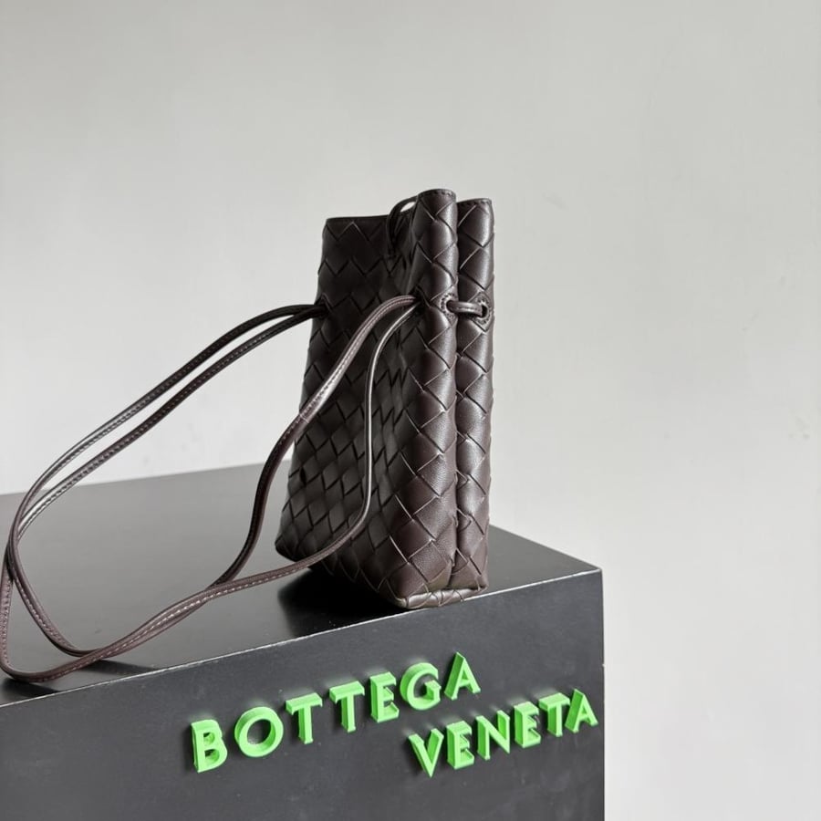 BV Andiamo Phone Pouch 14cm