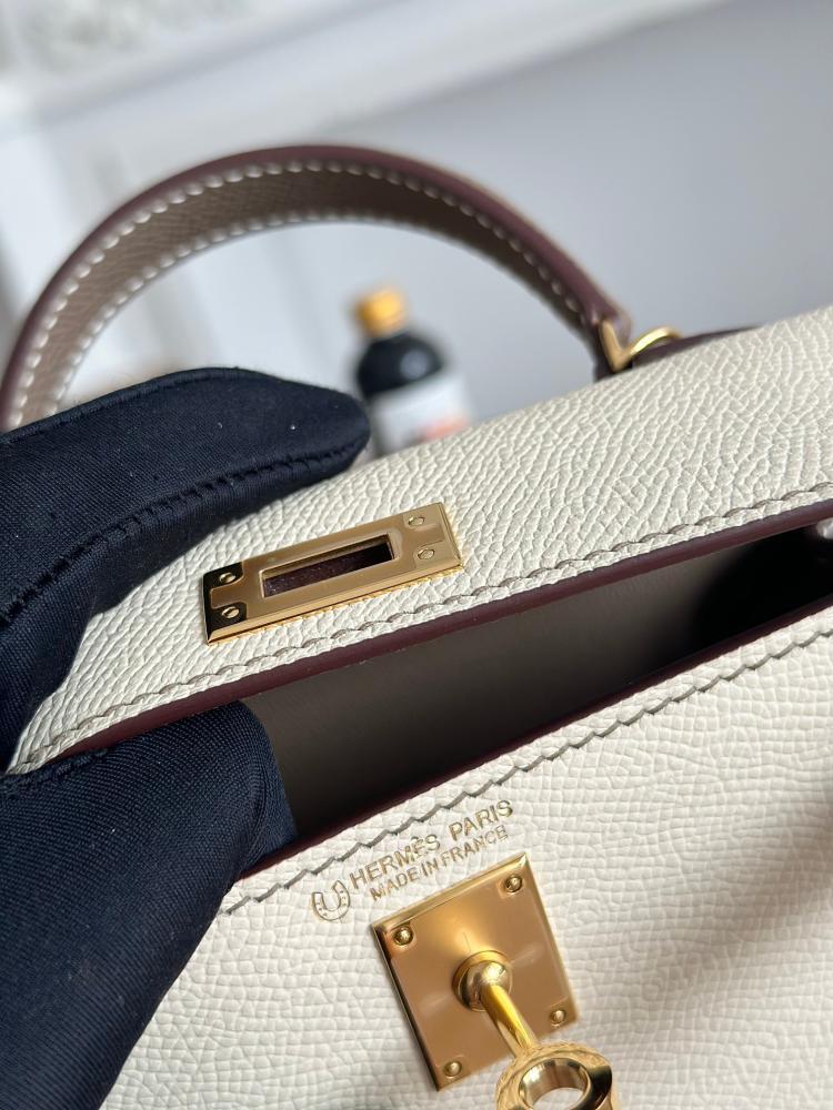 Hermes Mini Kelly II 19 Bag