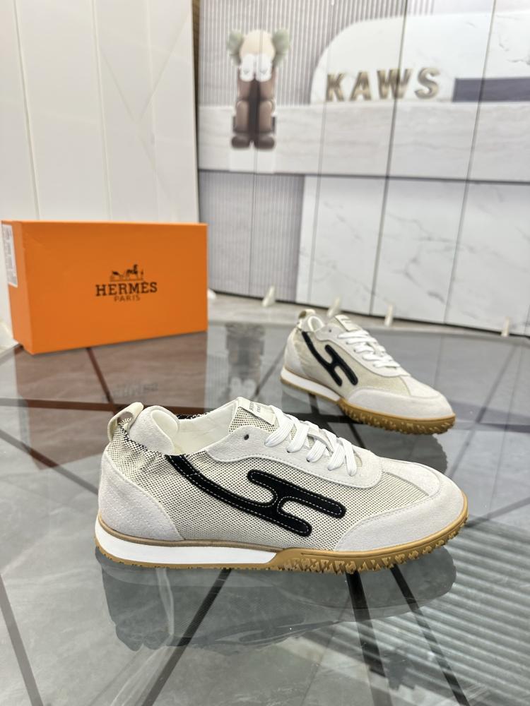 Jet Sneaker
