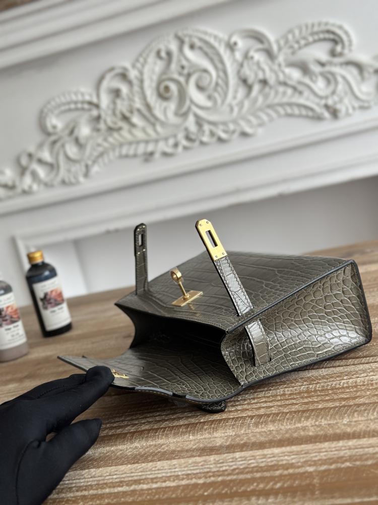 Hermes Kelly Mini Pochette 22cm