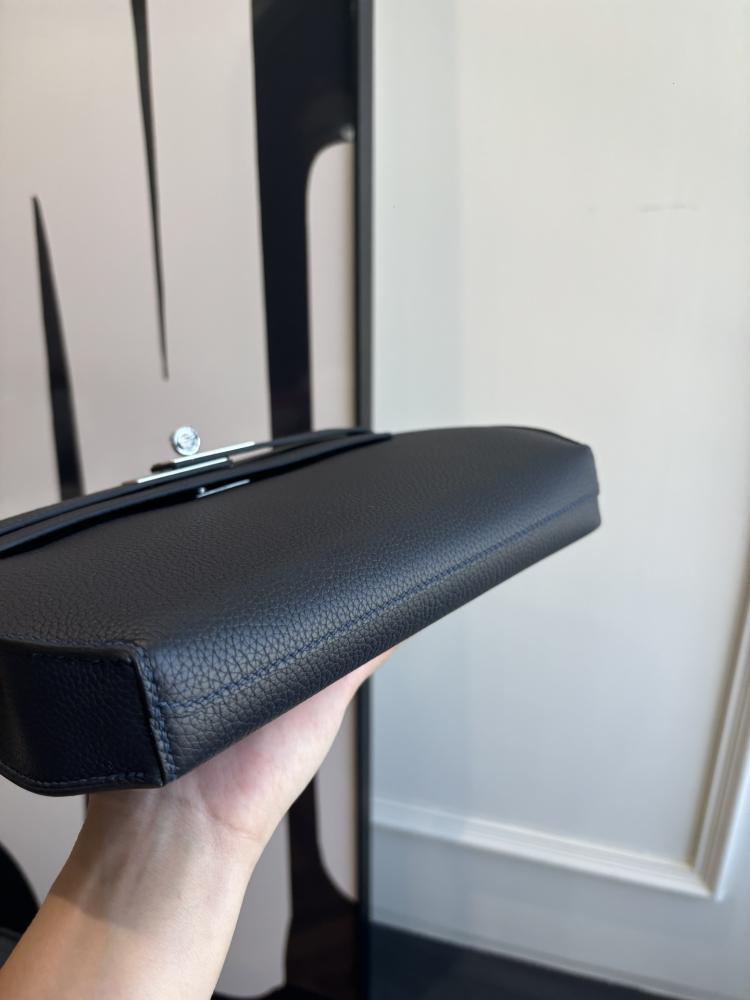 Hermes Kelly Dépêches 25 Pouch (Leather)