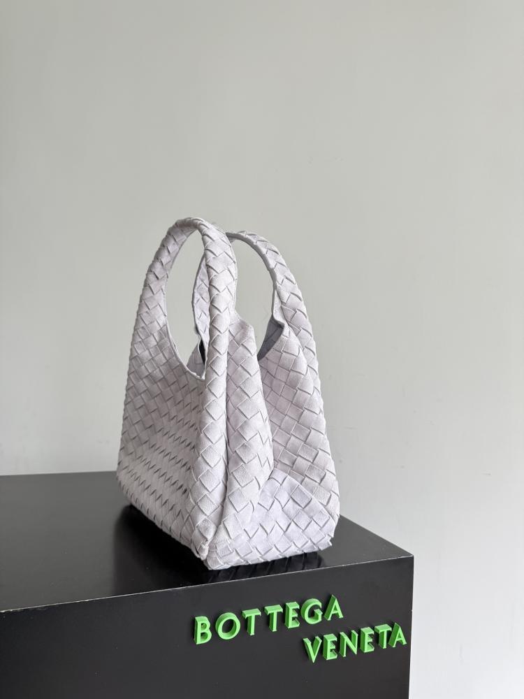 BV Campana Shoulder Bag 33cm