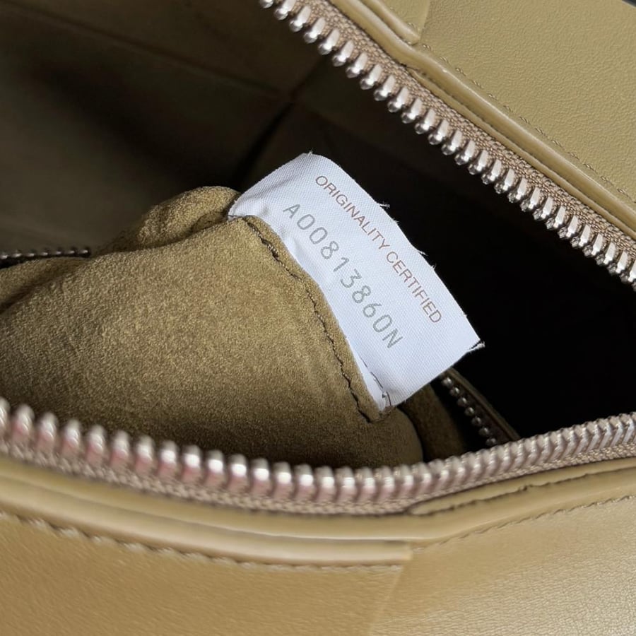 BV Small Arco Camera Bag 28cm