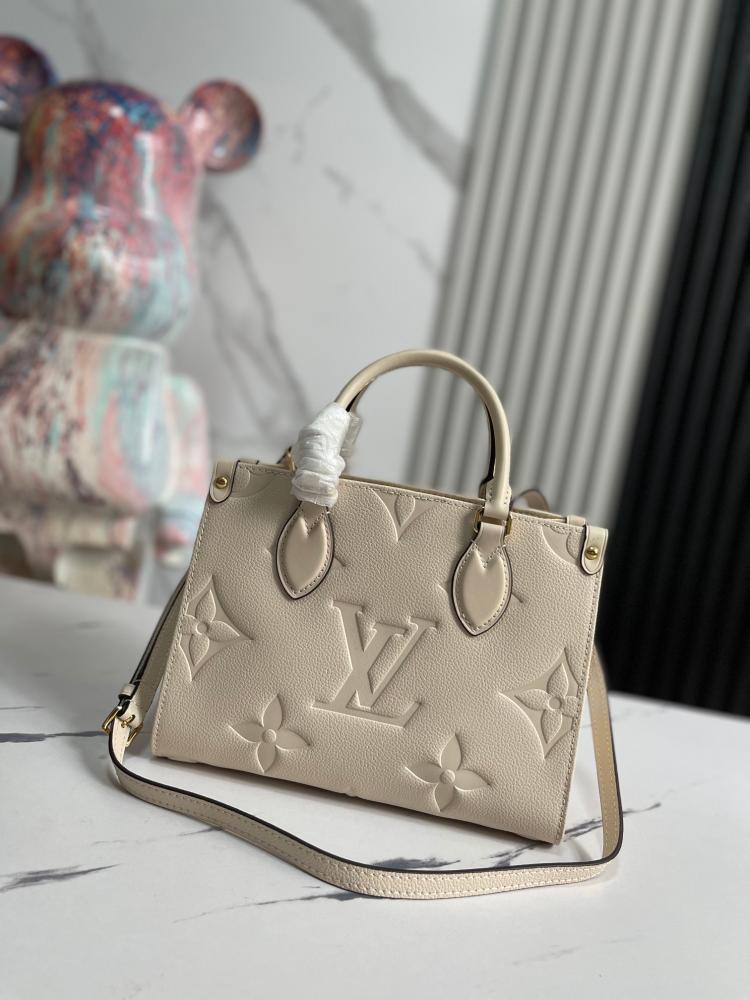 LV Tote Bag - 251911.5cm