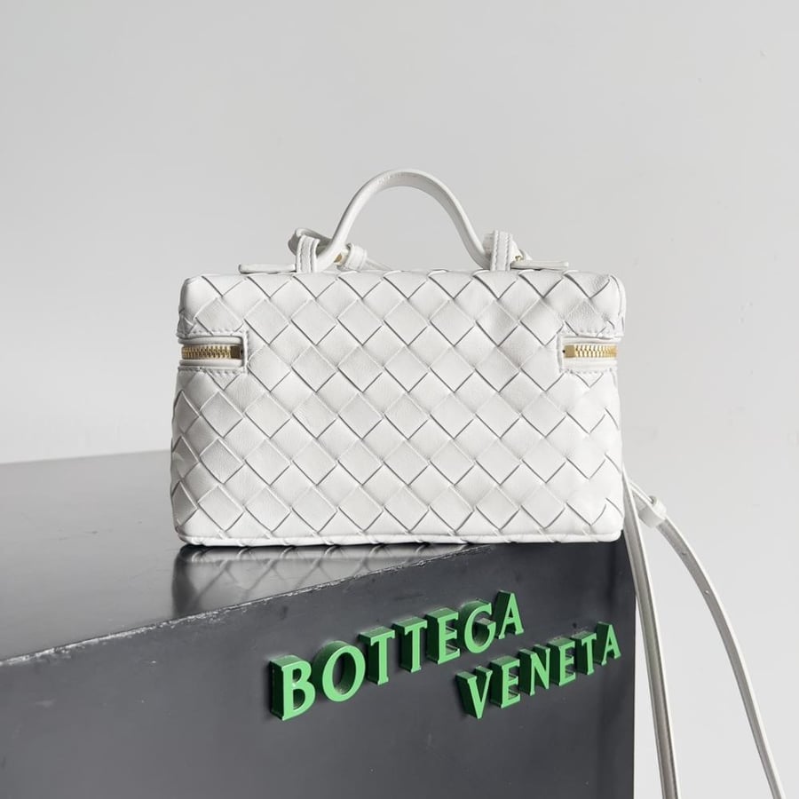 BV Vanity Case Bag 22cm