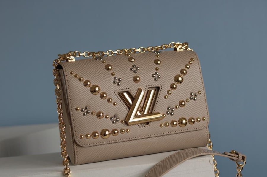 LV Twist Studded 23cm