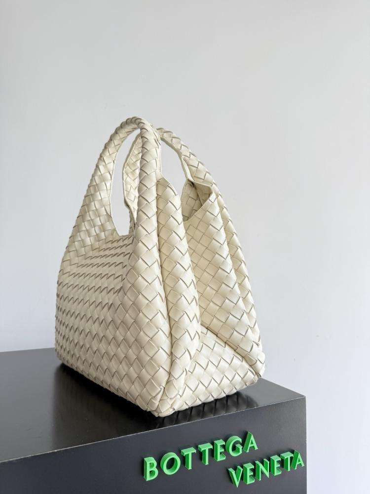 BV Campana Shoulder Bag 39cm