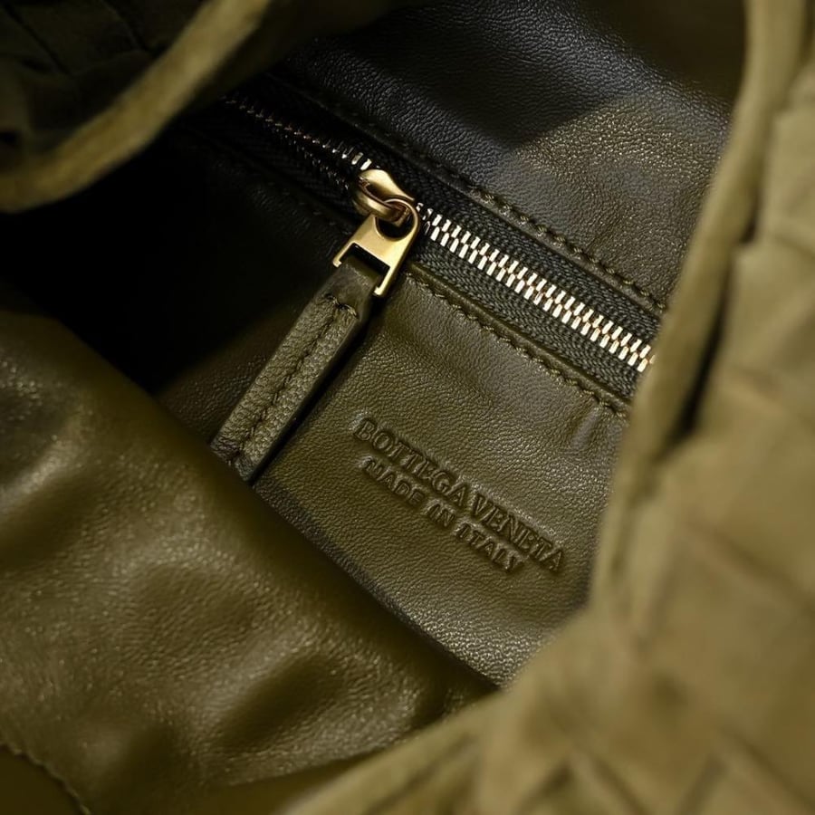 New BV Small Hop Bag 41cm
