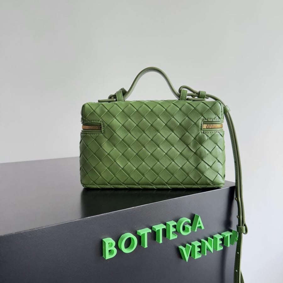 BV Vanity Case Bag 22cm