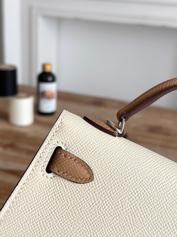 Hermes Mini Kelly II 19 Bag