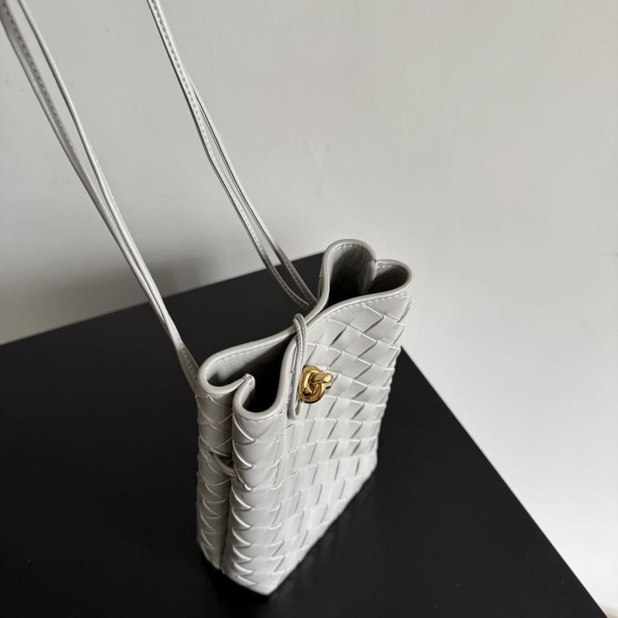 BV Andiamo Phone Pouch 14cm