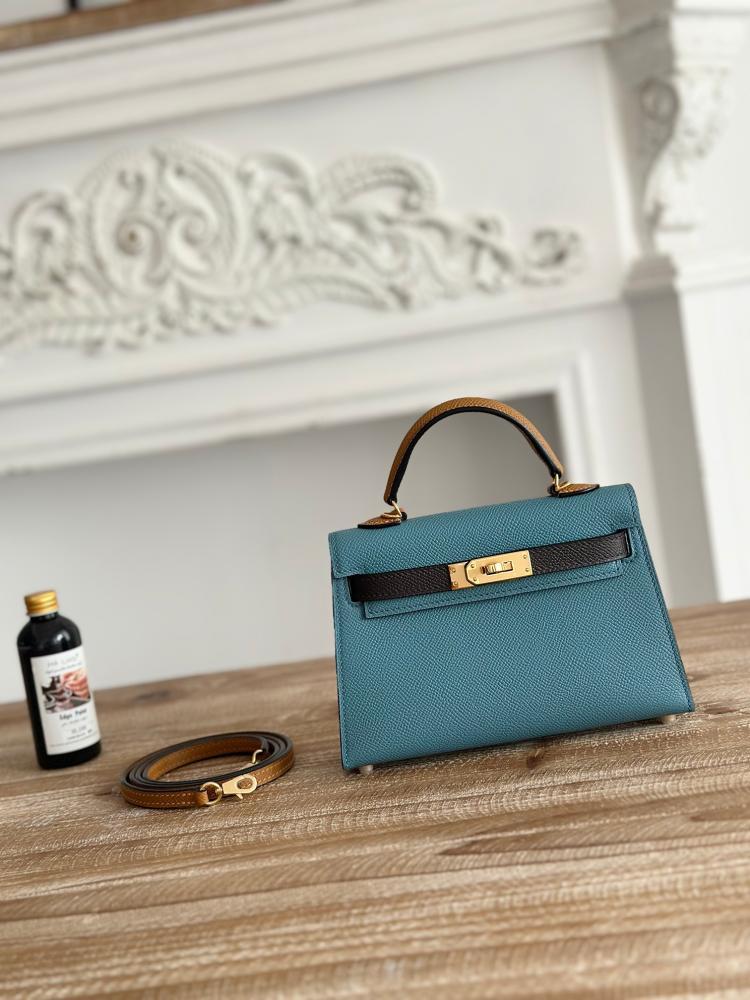 Hermes Mini Kelly II 19 Bag