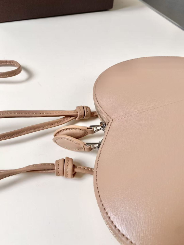 ALAÏA Le Cœur Bag Matte