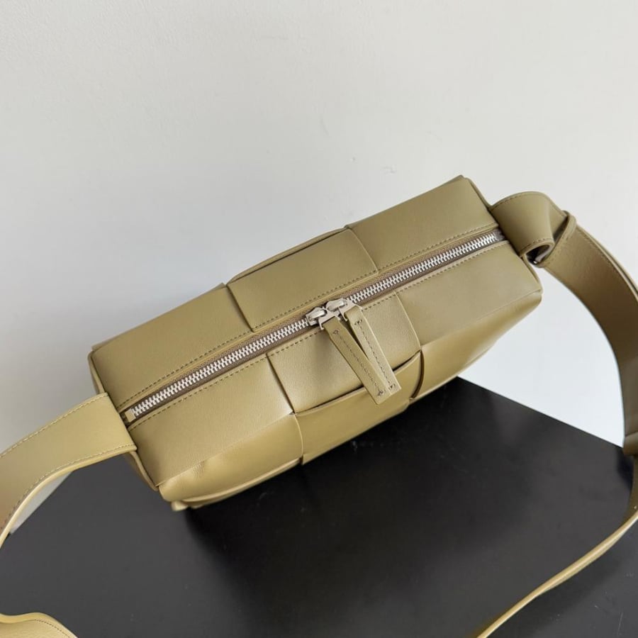 BV Small Arco Camera Bag 28cm