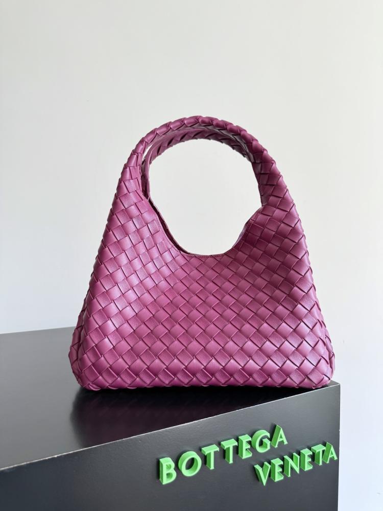 BV Campana Shoulder Bag 33cm