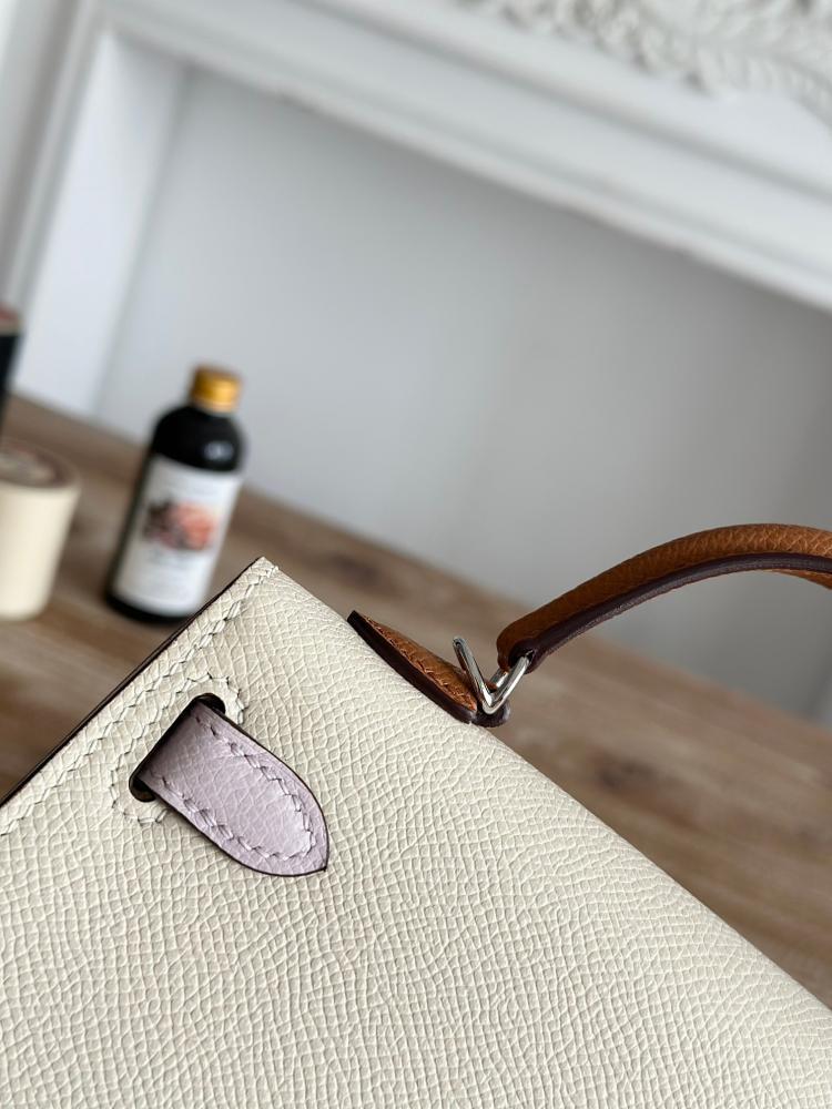 Hermes Mini Kelly II 19 Bag