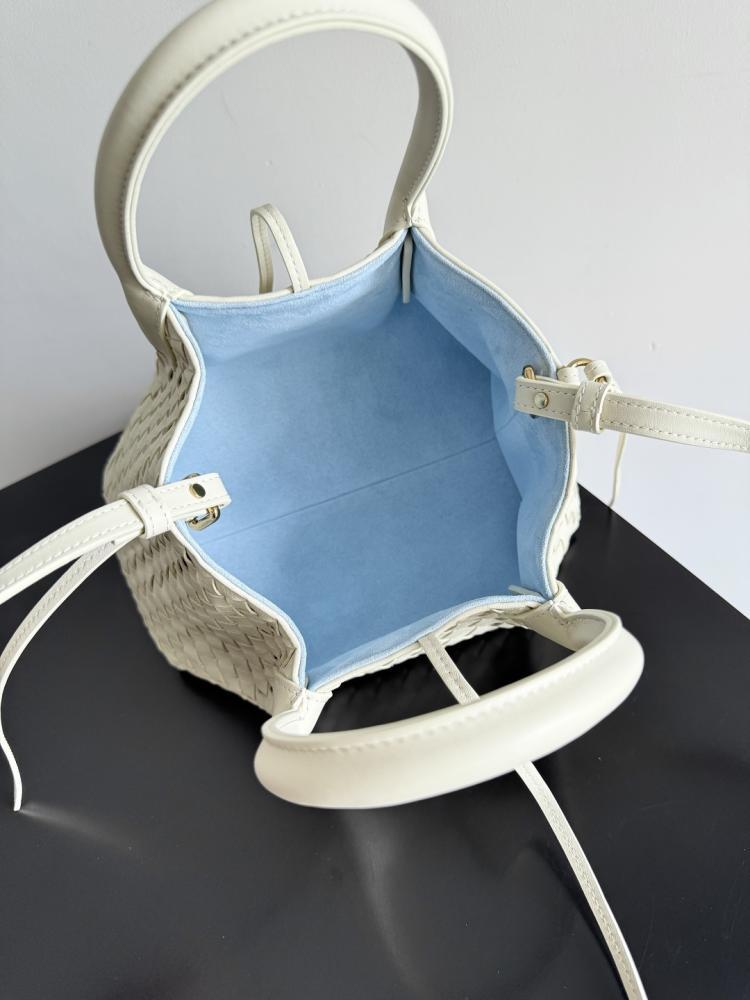 BV Pinacoteca Bag 24cm