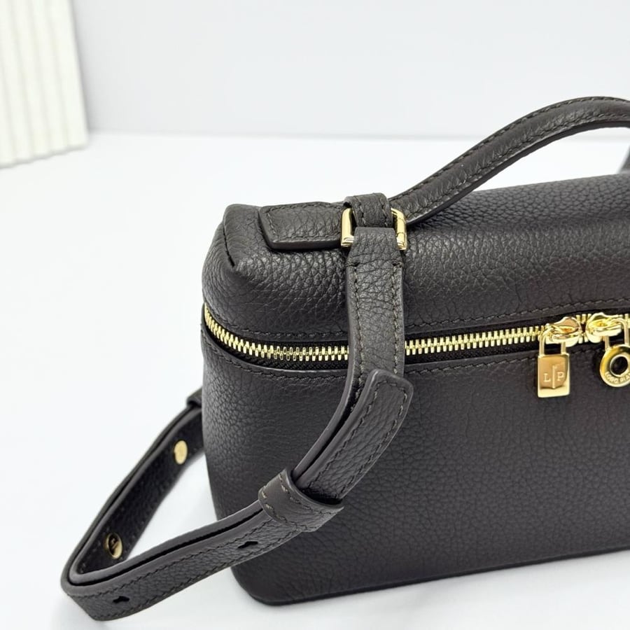 Loro Piana Extra Pocket L19 Vanity Case Collection