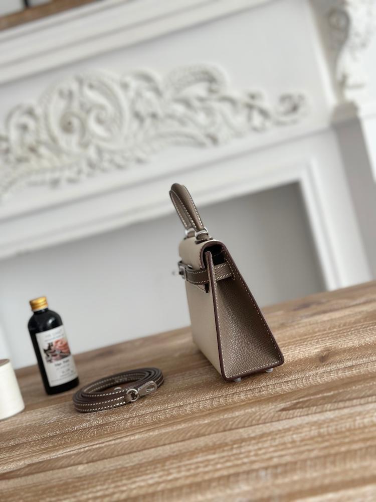 Hermes Mini Kelly II 19 Bag