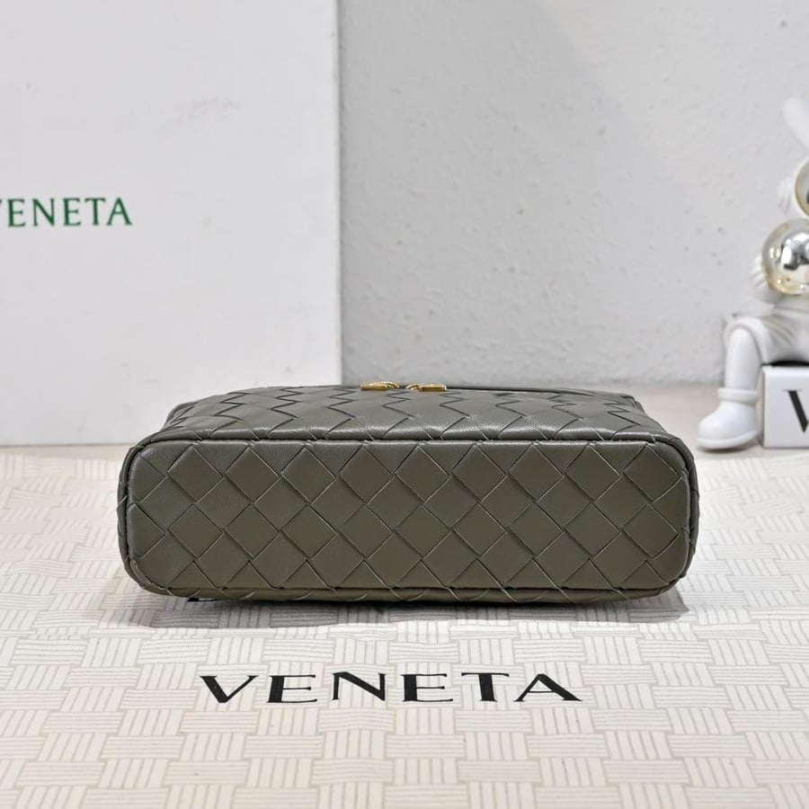 BV Vanity Case Bag 22cm