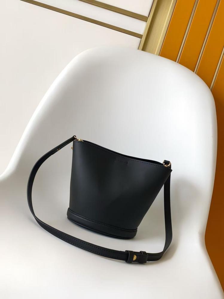 LV Nano Bucket Bag 17.5cm