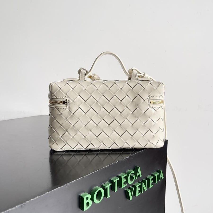 BV Vanity Case Bag 22cm