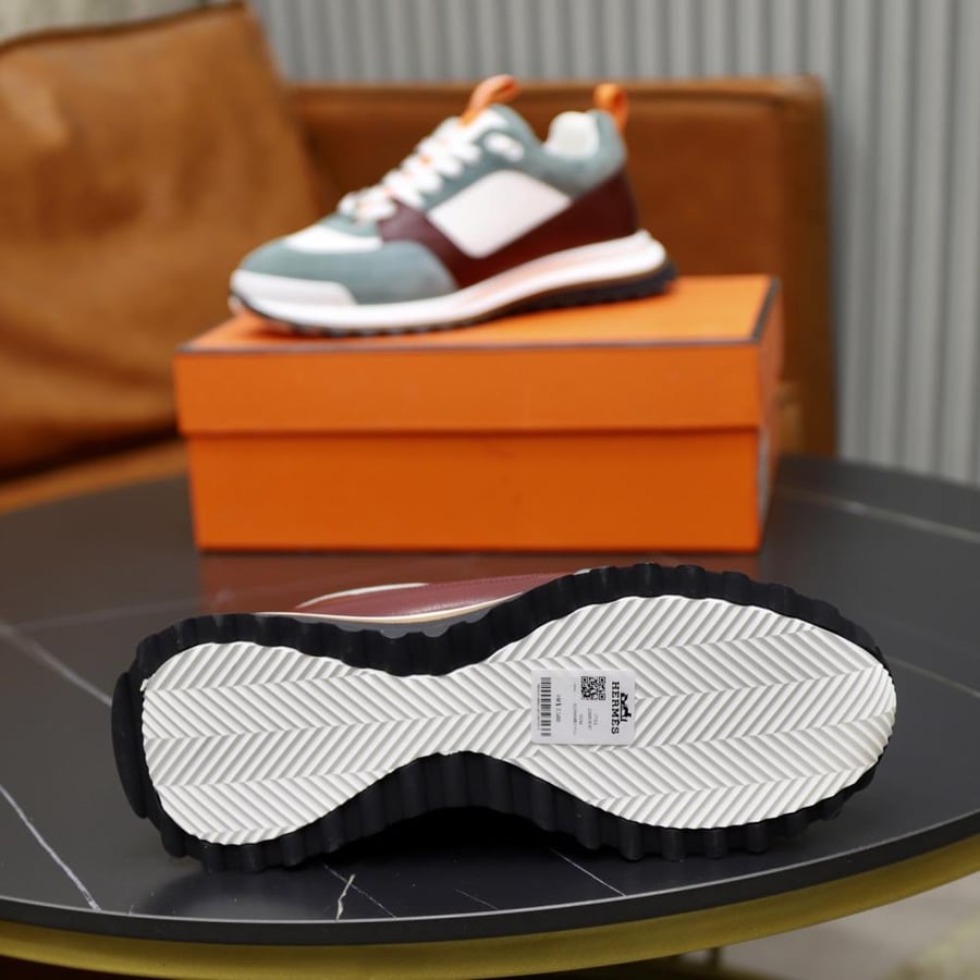 Hermes 38-44