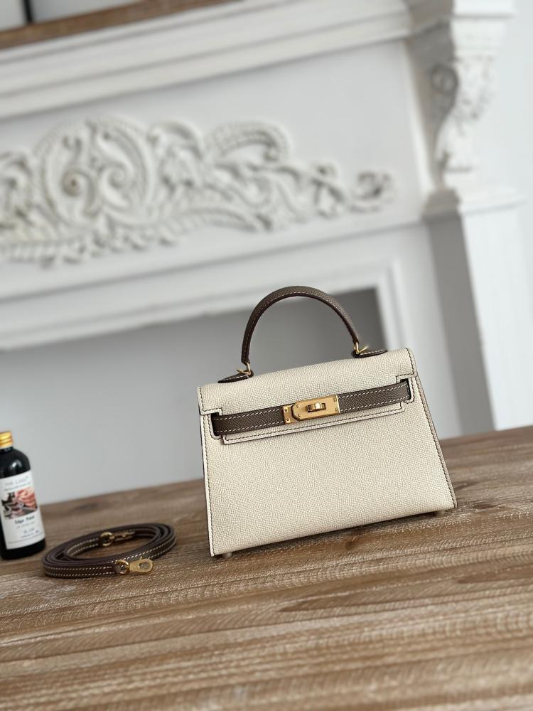 Hermes Mini Kelly II 19 Bag