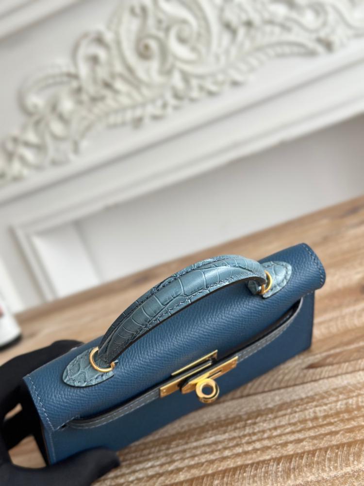 Hermes Mini Kelly II 19 Bag