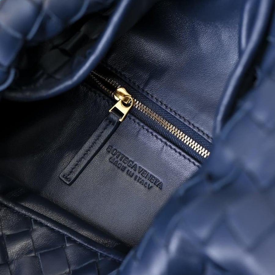 BV New Medium Hop Bag 46cm (Leather)