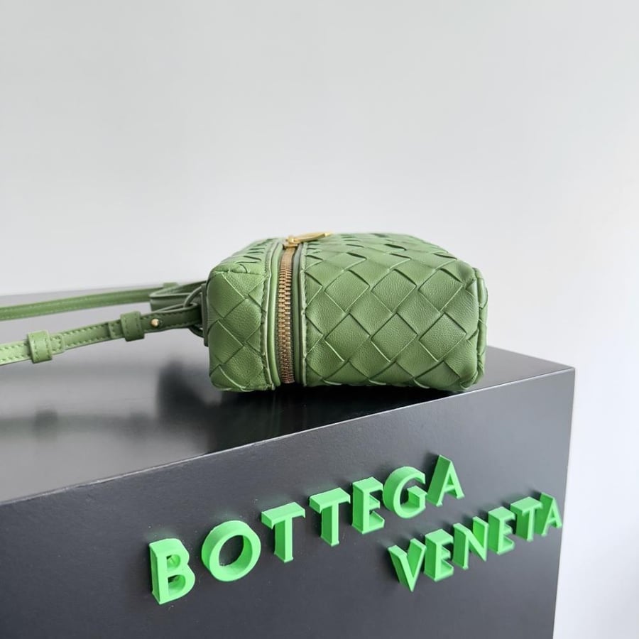 BV Vanity Case Bag 22cm