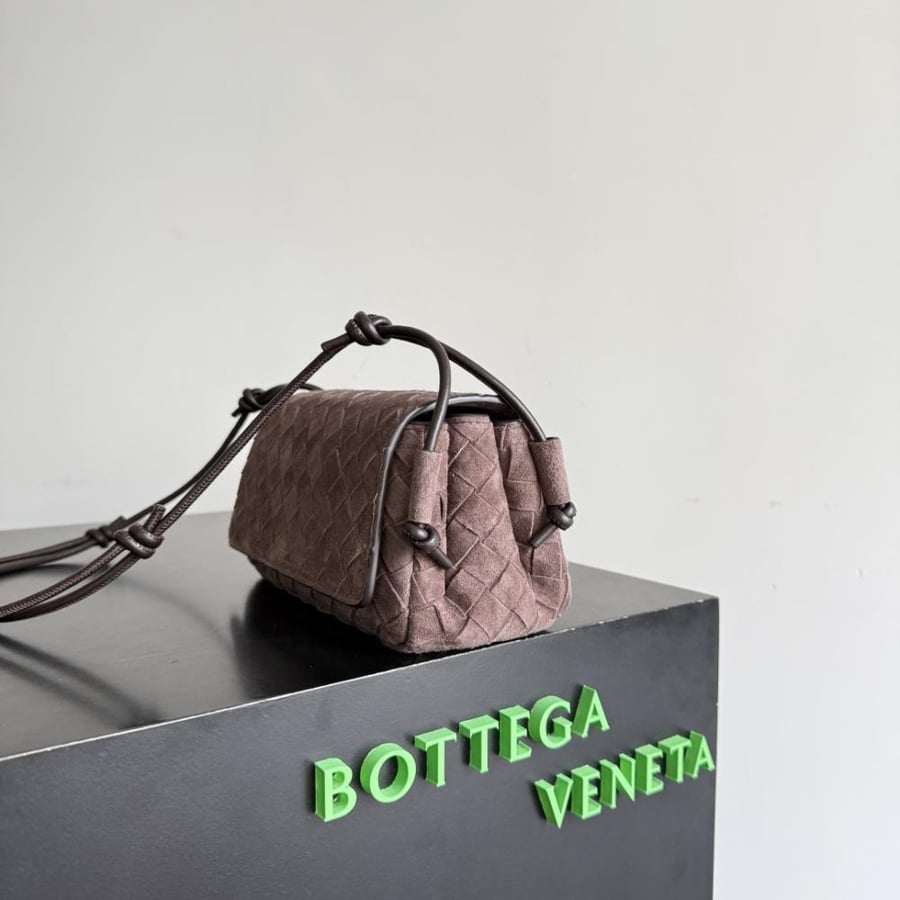 BV Dustbag Shoulder Bag (Suede) 32cm